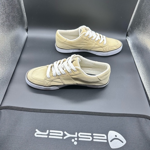 Polo Canvas Low Tops - Picture 15 of 16